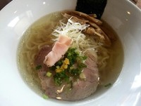 「虎徹そば ～奥久慈しゃも・黒さつま鶏ver.～ （塩）」@麺や 虎徹の写真