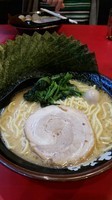 「塩ラーメン 大盛り」@横浜家系ラーメン 瑞穂 大和家の写真
