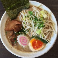 「節とんこつ麺￥820円(チャーシュー・野菜盛りTPサービス)」@麺屋 くらら 志木店の写真