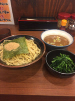 「濃厚とんこつ魚介つけ麺(大)880円+ほうれん草」@横浜家系ラーメン宮本商店の写真