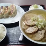 餃子セットチャーシュメン塩