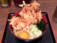 「冷やし天ぷら蕎麦(600円)」@蕎麦たかね 日本橋茅場町店の写真