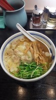 「塩ワンタン麺」@たけちゃんにぼしらーめん 府中店の写真