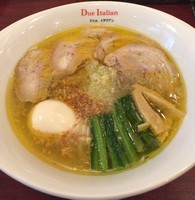「具だくさんの塩 1000円」@黄金の塩らぁ麺 due Italian 市ヶ谷店の写真
