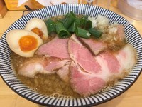 「味玉煮干醤油らーめん」@ふく流らーめん 轍 本町本店の写真