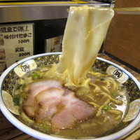 「すごい煮干ラーメン 820円（銀ダレ 0辛）」@すごい煮干ラーメン凪 新宿ゴールデン街店 本館の写真