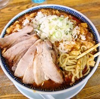 「マーボー麺（中盛）+小豚　750+200=950円」@明心角ふじの写真