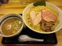 「特製つけ麺＋メガ盛りあつもり＋鶏チャー（１２３０円）」@大勝軒ROSSO－ロッソ－の写真