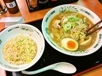 「【期間限定】肉そば+半チャーハンセット　830円」@日高屋 我孫子南口店の写真