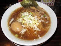 「夜泣きそば　600円＋無料の味玉」@魁 肉盛りつけ麺 六代目けいすけの写真