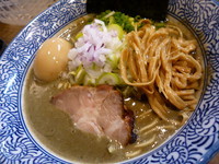 「味玉極上濃厚煮干そば」@煮干しつけ麺 宮元の写真