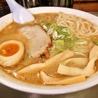 「こく煮干し塩味(700円)」@長尾中華そば 西バイパス店の写真