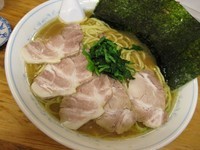 「チャーシュー￥850＋中盛￥100」@二代目横浜らーめん東名家の写真