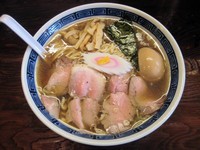 「燻人玉そば（普通盛260g）800円」@にぼっしー中華そば家の写真