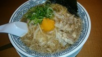 「肉そば￥702   少ライス￥108」@丸源ラーメン 草加店の写真