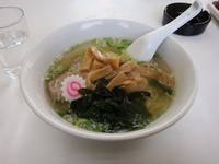 「塩ラーメン」@横山飯店の写真