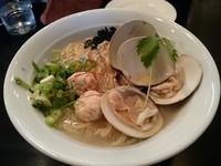 「【今月の限定】桑名の蛤らーめん 900円」@麺家 うえだの写真