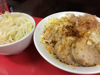 「汁無し＋小豚＋カレー（ヤサイ＆ニンニク＆カラミ）」@びんびん豚の写真