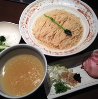 「【夏季限定】薬涼潮つけそば＋〆の冷や飯」@麺や 虎徹の写真