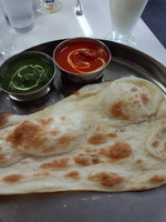 「Gセット（カレー2種+ナン＆ライス+サラダ+ドリンク）」@EVEREST CURRYの写真