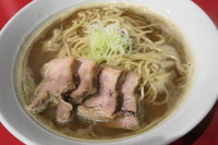 「肉そば 中＋スープ増し」@自家製麺 伊藤 浅草店の写真