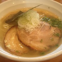 「純系 塩らーめん¥750」@麺や 飛来の写真