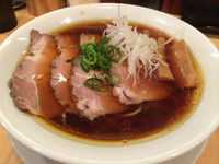 「焼豚醤油そば」@Japanese Soba Noodles 蔦の写真