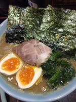 「味玉ラーメン（中盛）」@らーめんありがた家の写真