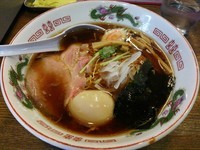 「【限定】にぼし中華そば　＋味玉：クーポン券」@らあめん 寸八 総本店の写真