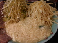 「ネギトロラーメン味噌+とろろ増し+大根増し」@壱発ラーメン 相模原店の写真