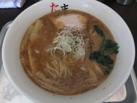 「黒糖背脂豚骨(680円)」@たまぞうの写真