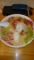 「海の幸のトマトクリームラーメン　９００円」@濃厚ラーメン じゅんの写真