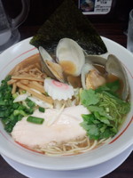 「〖ナイトゲリラ～〗汁・鶏清湯+ホンビノス（醤油）830円」@丸直の写真