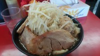 「みそラーメン大盛少豚ヤサイマシアブラW」@ドン-キタモトの写真