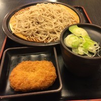 「もり（￥320）＋コロッケ（クーポン）」@ゆで太郎 大島店の写真