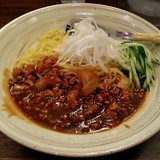 ジャージャー麺 \780