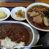 ラーメンとミニカレーライスセット880円（ランチセット）