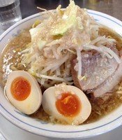 「小ラーメン（玉子・アブラ・ニンニク少し）」@らーめん大 本郷店の写真