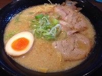 「一刻こってり　￥７２０」@極旨醤油らーめん 一刻魁堂 東浦店の写真