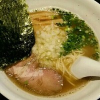 「【限定】白コク煮干ソバ ７５０円」@麺屋しとらすの写真