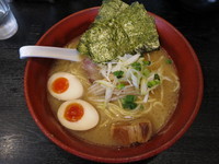 「特らーめん(太麺)：880円」@らーめん 喜丸の写真