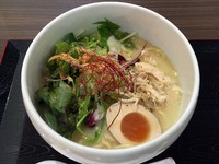 「鶏白湯塩そば（８８０円）」@蔭山樓 ららぽーと富士見店の写真