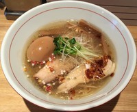 「煮玉子 地球の塩そば（￥880）」@地球の中華そばの写真