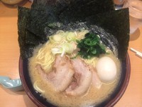 「醤油ラーメン　740円」@横濱家系ラーメン たくみ家 水戸南店の写真