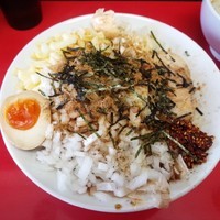 「たれそば（全部マシ）＋タマネギ＋とろけるチーズ」@びんびん豚の写真