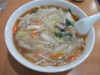 「サンマーメン+餃子」@玉泉亭 横浜ポルタ店の写真