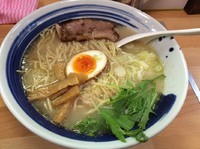 「塩ラーメン 大盛り サービスご飯」@麺処 帯笑の写真