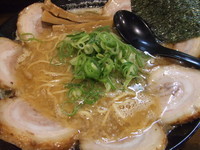 「熱血流中華そば並＋チャーシュー　７３０円＋２５０円」@熱血流 俺のラーメンの写真