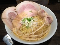 「塩 青唐辛痛麺 味玉チャーシュー（がんこ）」@元祖一条流がんこ 長津田分店の写真