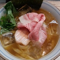 「【限定】冷やし煮干しそば＋ヒラマサ」@中華そば 四つ葉の写真